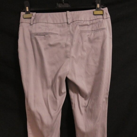 GUESS By Marciano | size 6 | Lilac Tailored Pants | Double Hook and Zip Closure - Picture 13 of 15